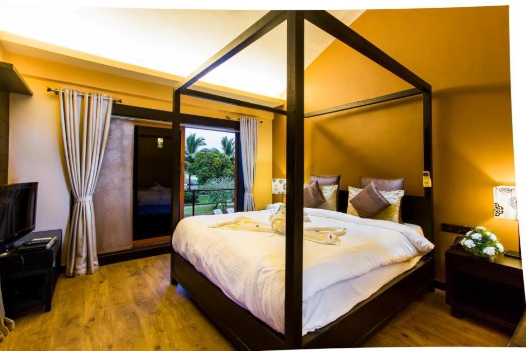 The Beach House Goa Бенаулим Экстерьер фото