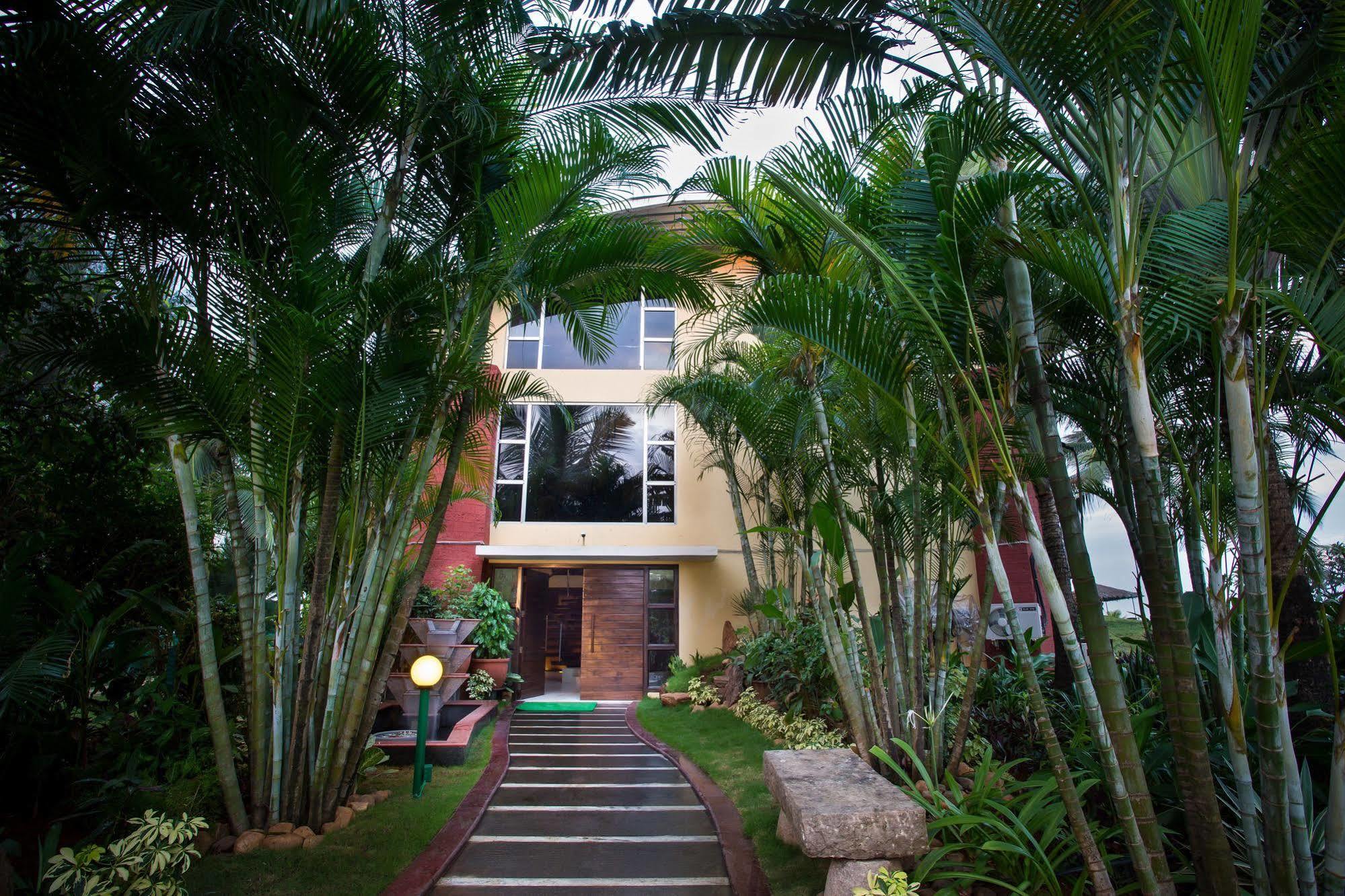 The Beach House Goa Бенаулим Экстерьер фото